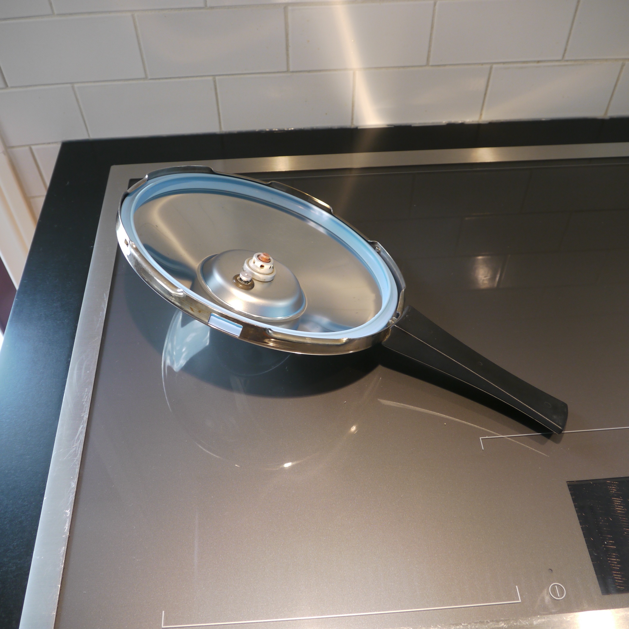 Kuhn Rikon Duromatic pressure cooker set, 2.5L 5L 7L